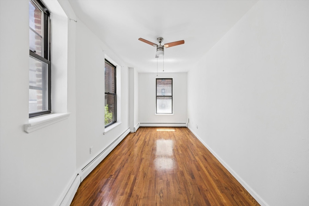 630 W 138th Street - Photo 9
