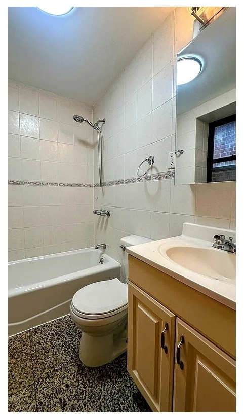 415 E 75th Street - Photo 6