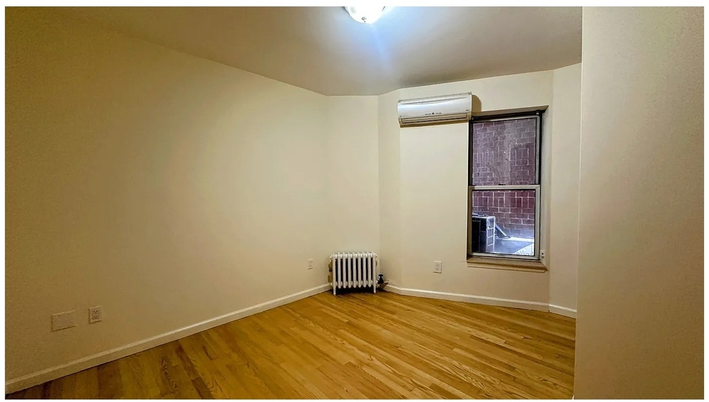 415 E 75th Street - Photo 7