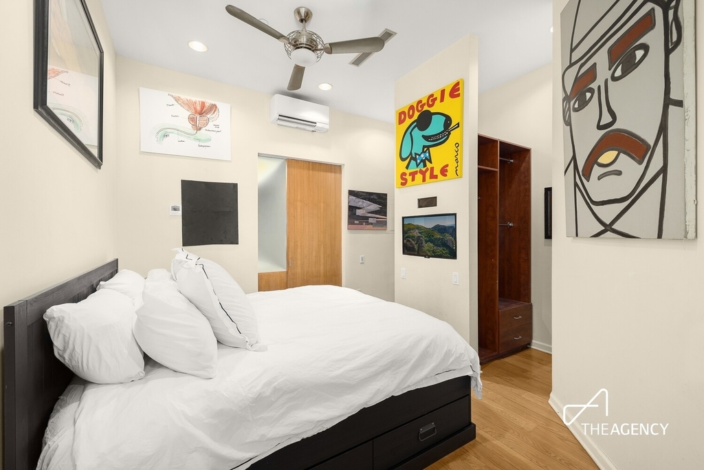 1 Bond Street - Photo 4