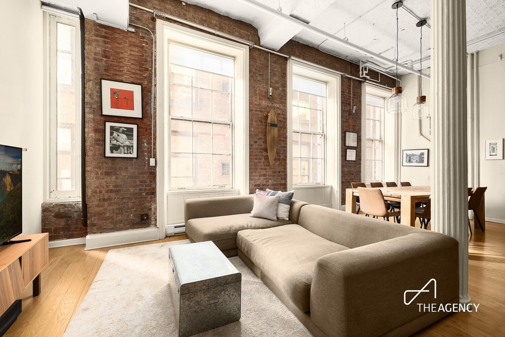 1 Bond Street - Photo 3