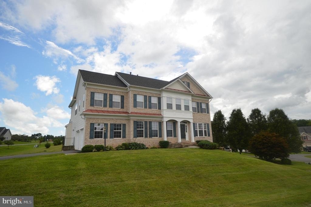 29 Pathfinder Court - Photo 0