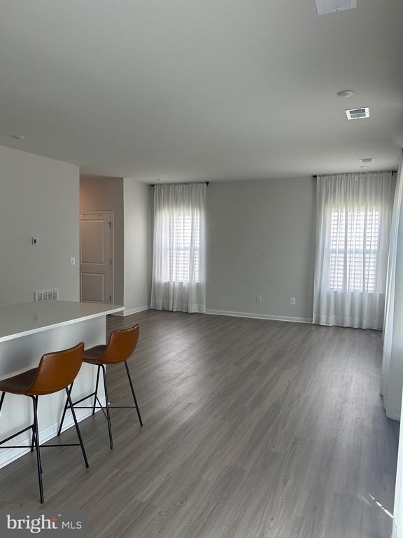 406 Freeman Street - Photo 2