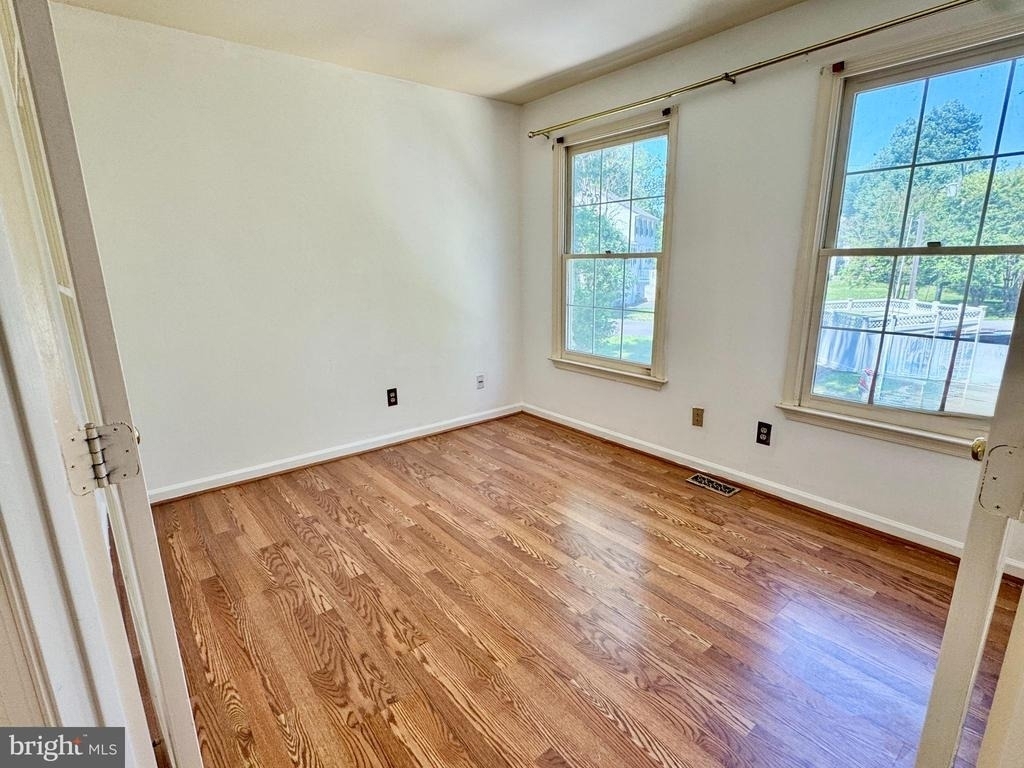 202 Anchor Cove - Photo 4