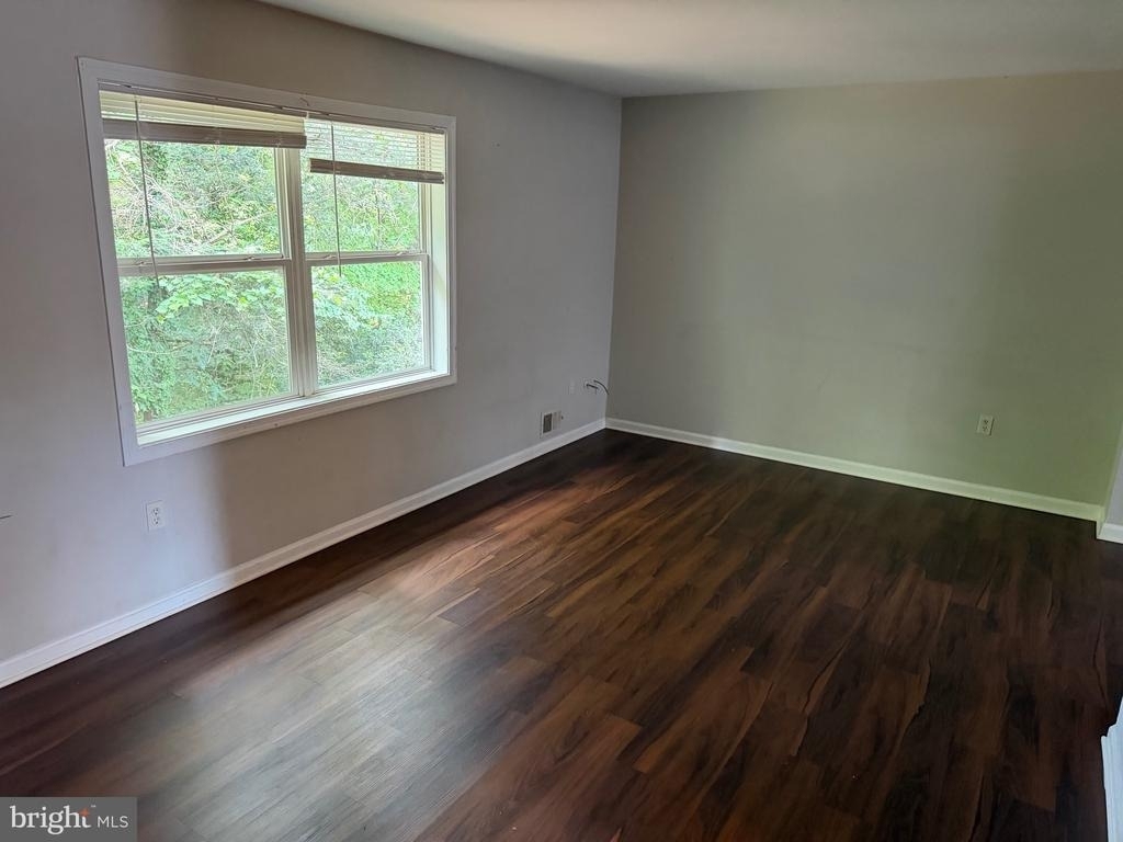 37 Bristol Court - Photo 3