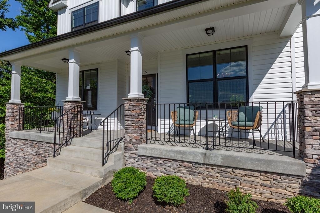 15 Grove Lane - Photo 2