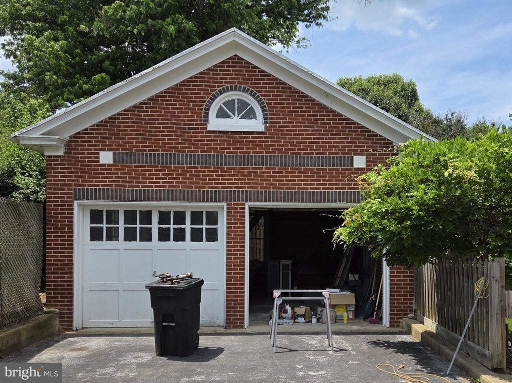 240 S Holliday Street - Photo 8