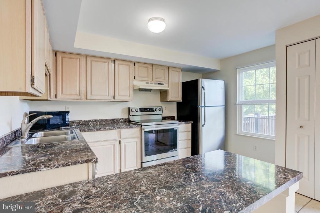 12830 Evansport Place - Photo 8