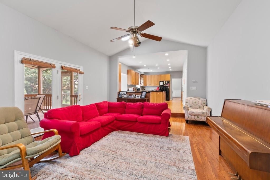 46450 Saffron Court - Photo 12
