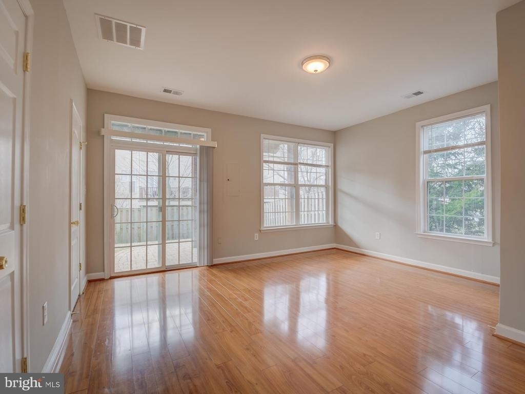 42451 Magellan Square - Photo 35