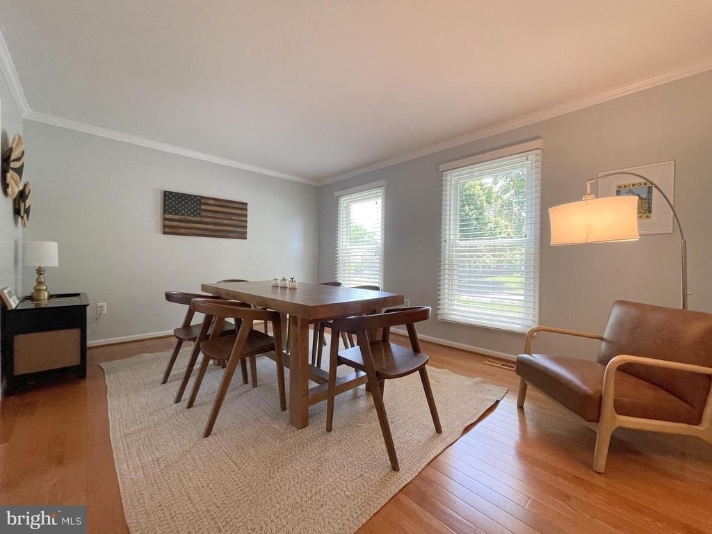 502 Clagett Street Sw - Photo 2