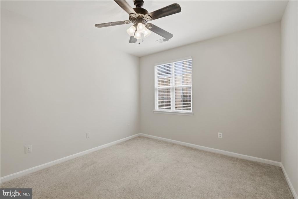 21228 Mcfadden Square - Photo 24