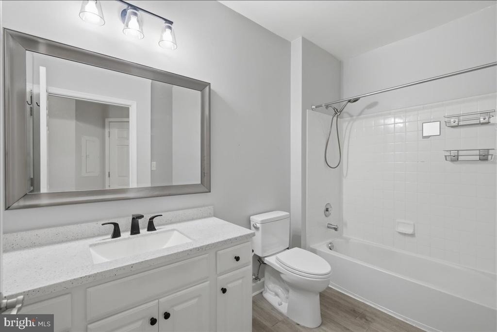 21228 Mcfadden Square - Photo 19
