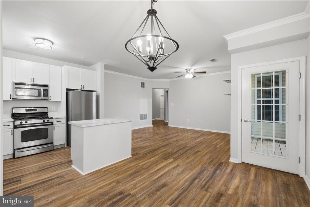 21228 Mcfadden Square - Photo 6