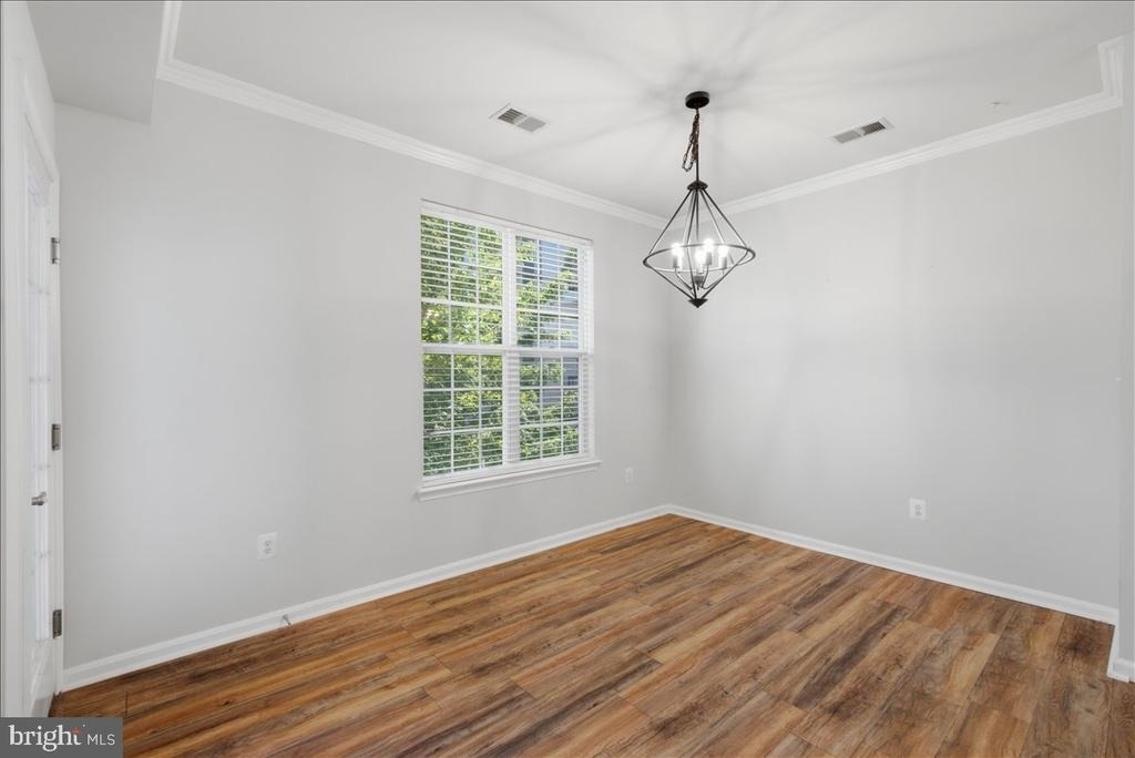 21228 Mcfadden Square - Photo 15