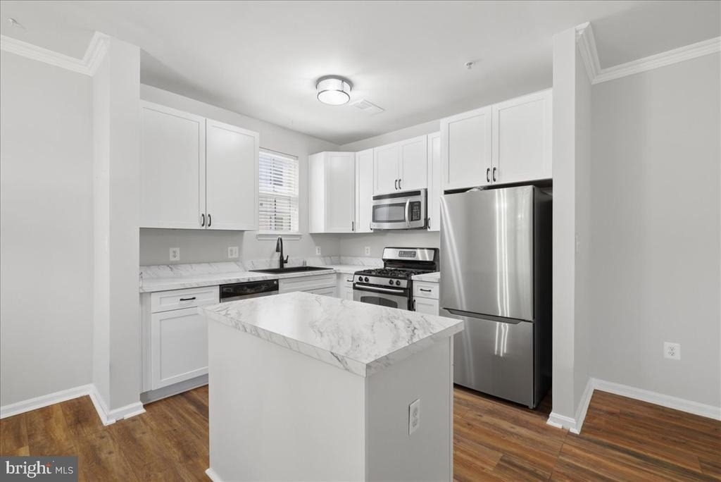 21228 Mcfadden Square - Photo 5