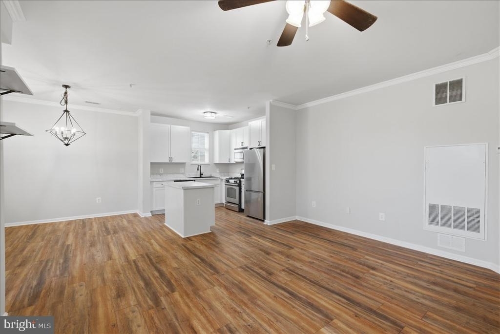 21228 Mcfadden Square - Photo 13