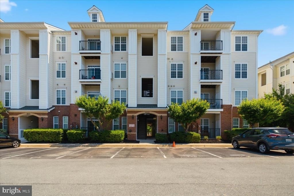 21228 Mcfadden Square - Photo 1