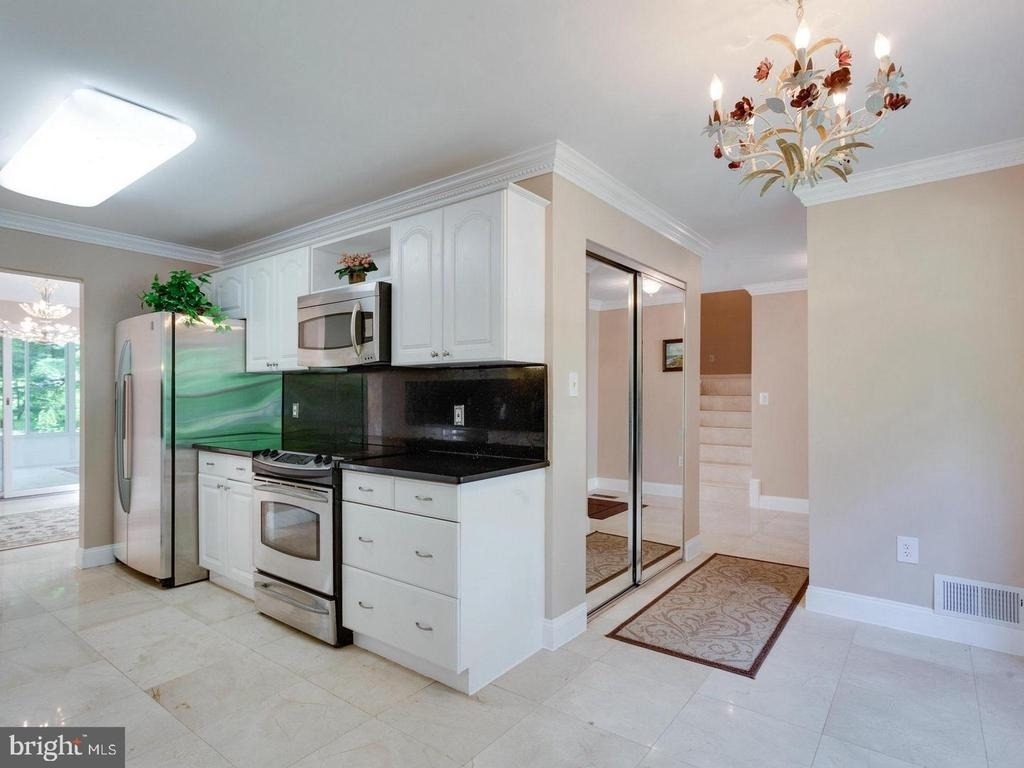 10522 Brevity Drive - Photo 7