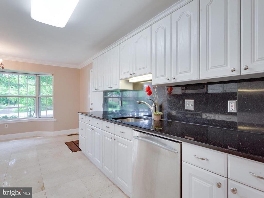 10522 Brevity Drive - Photo 6