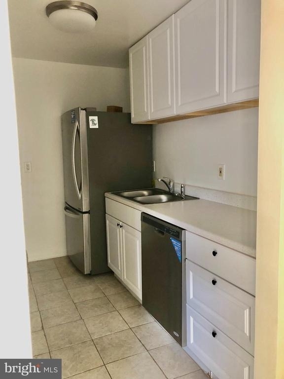 8612 Village Way - Photo 1