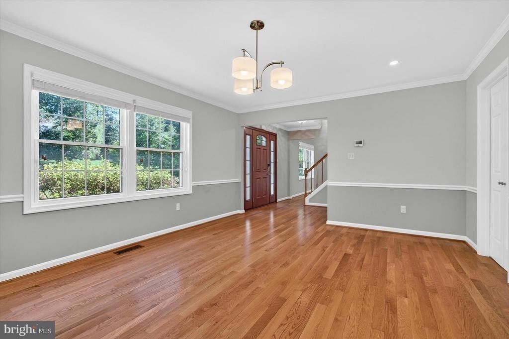 8405 Overlook Street - Photo 4