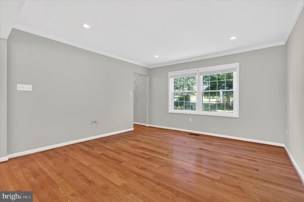 8405 Overlook Street - Photo 6