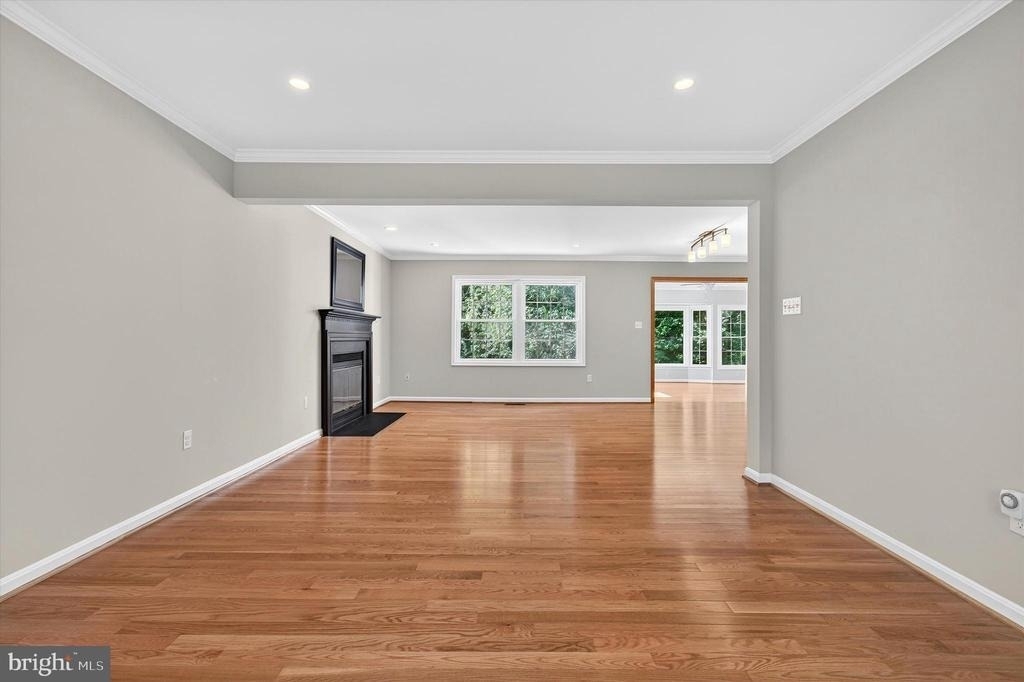 8405 Overlook Street - Photo 5