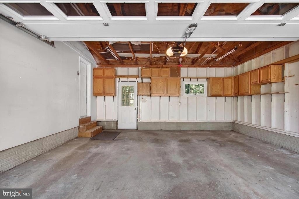 8405 Overlook Street - Photo 35