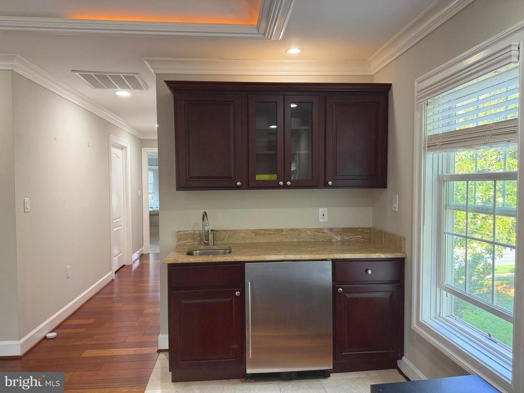 6529 Fairlawn Drive - Photo 14