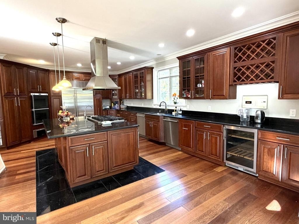 6529 Fairlawn Drive - Photo 5