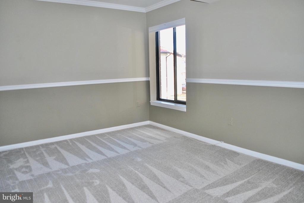 2850 Dover Lane - Photo 7