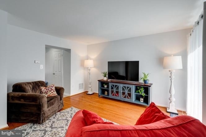 9013 Kerrydale Court - Photo 13