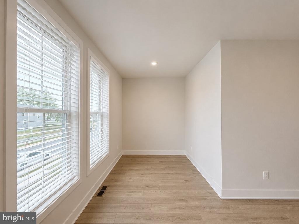 135 Heyford Dr - Photo 28