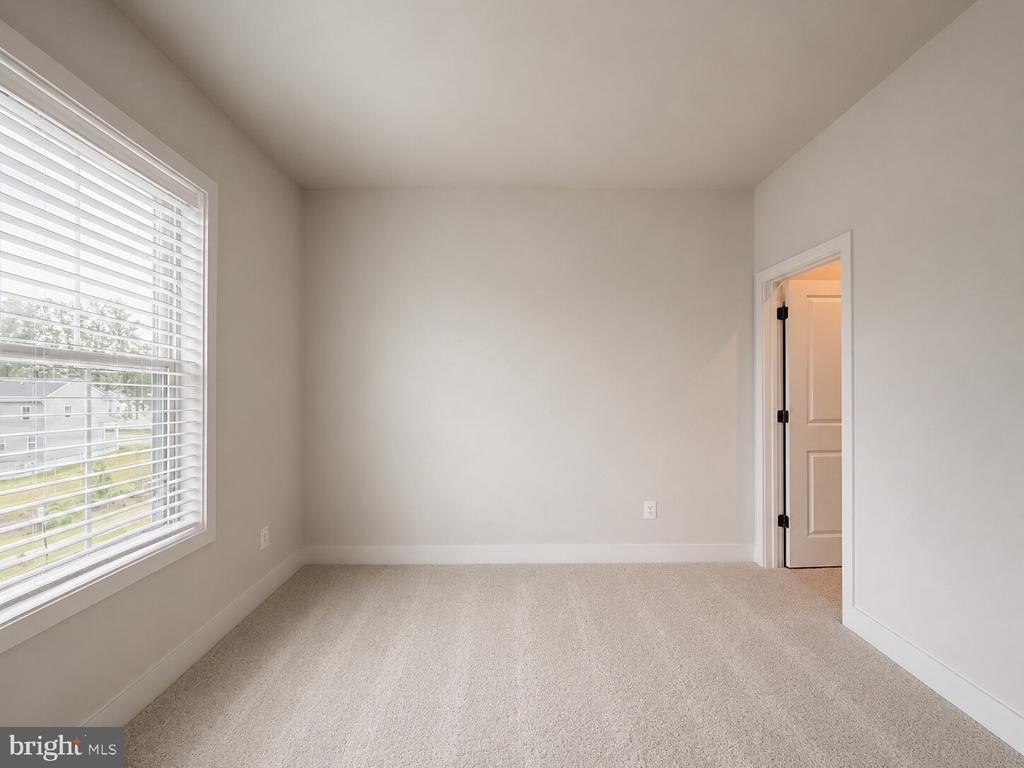 135 Heyford Dr - Photo 46