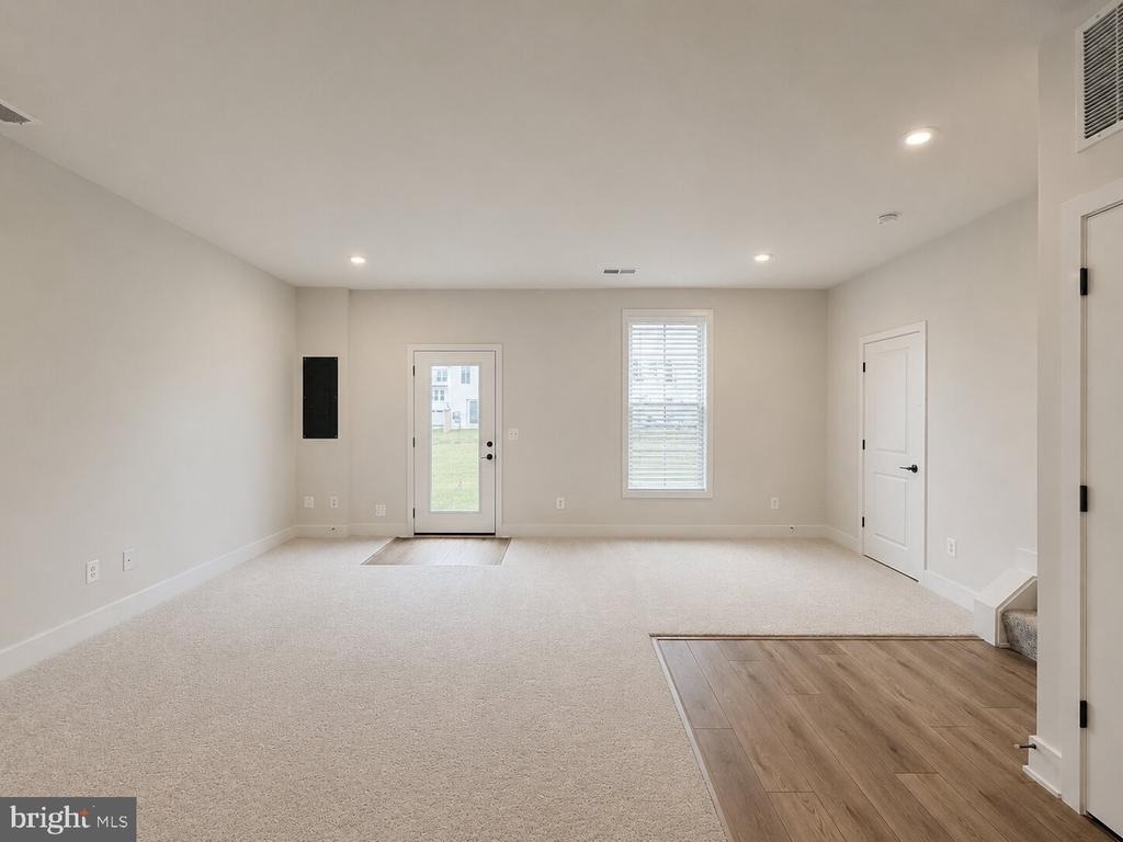 135 Heyford Dr - Photo 55
