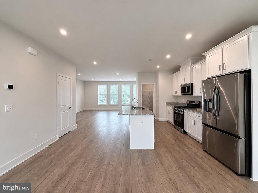 135 Heyford Dr - Photo 35