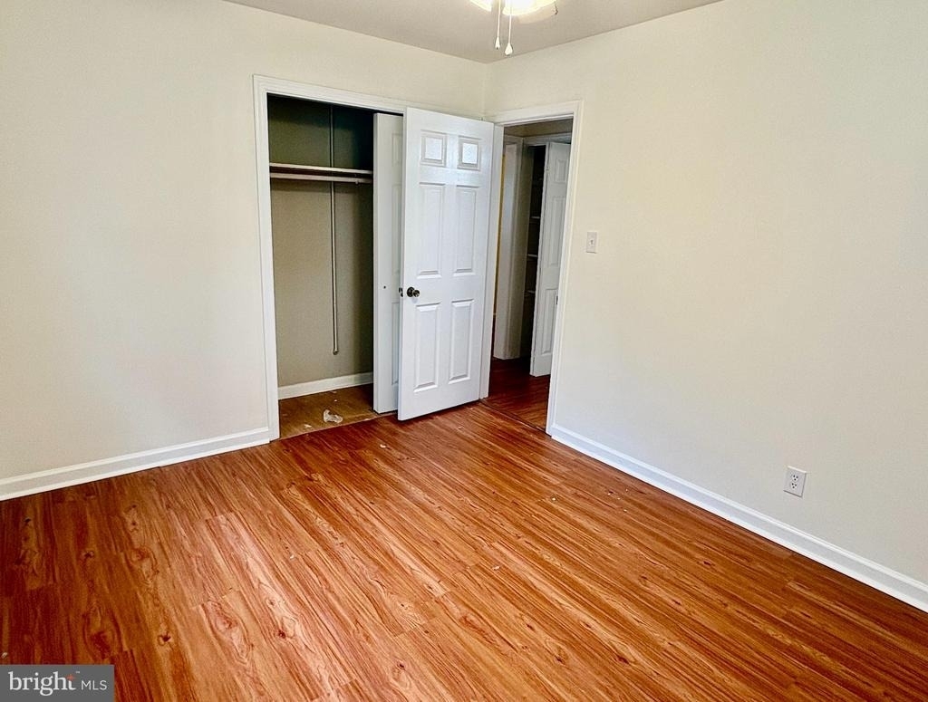 1316 Rowe Street - Photo 5