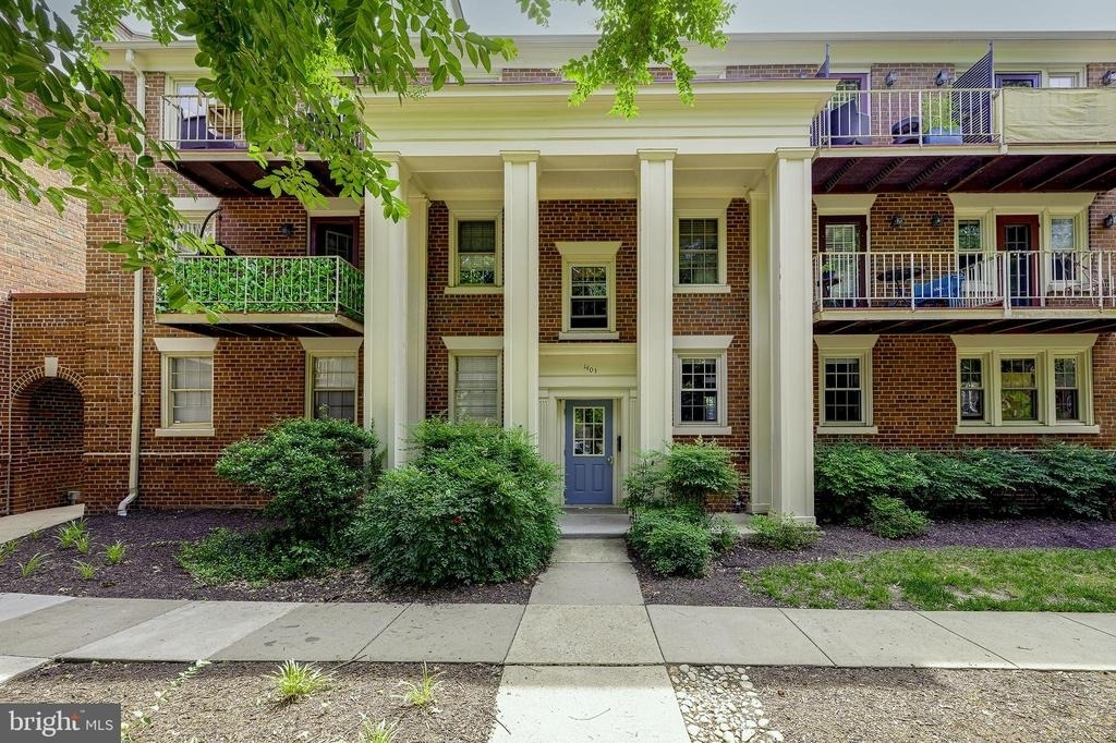 1403 E Abingdon Drive - Photo 1