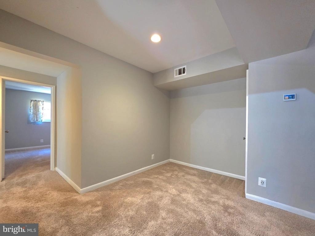 2704 Dartmouth Road - Photo 3