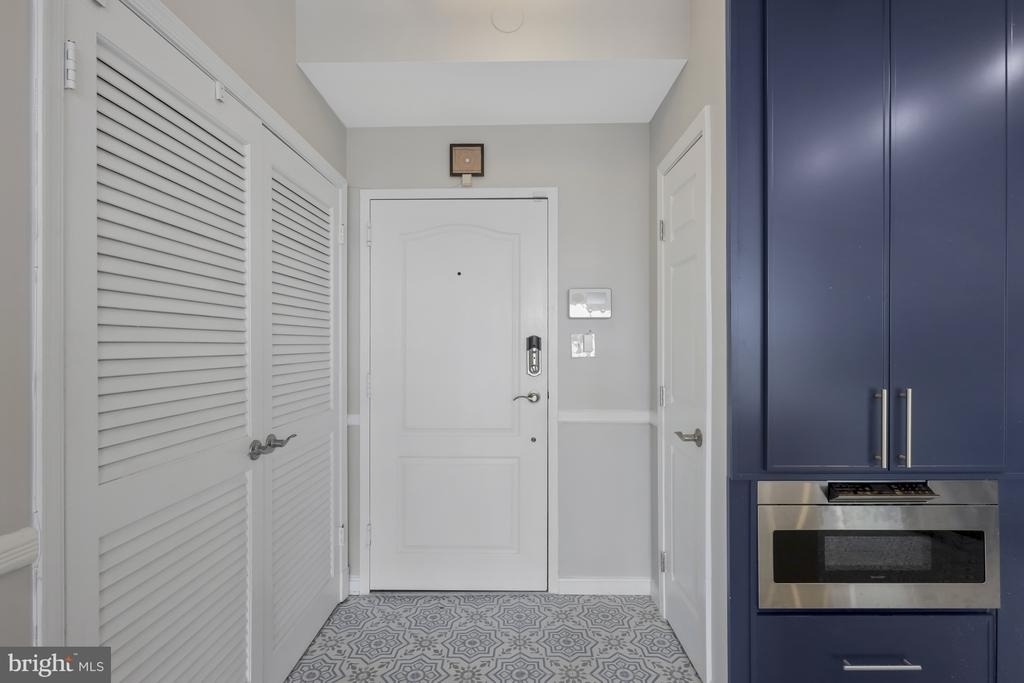 1211 S Eads Street - Photo 4