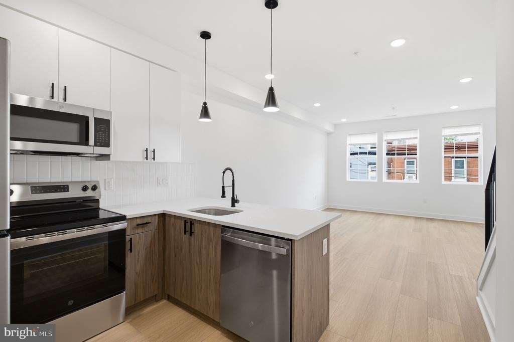 2503 N 12th Street - Photo 1