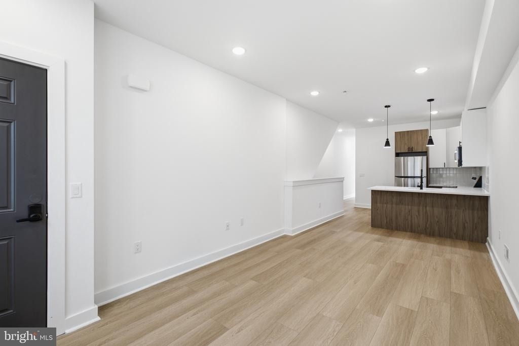2503 N 12th Street - Photo 2