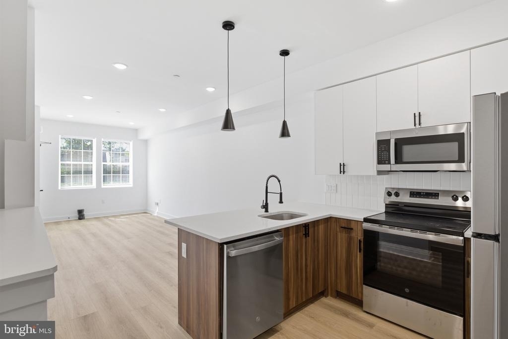 2532 N 11th Street - Photo 0