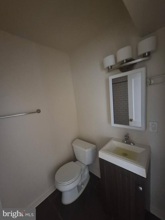 395 1/2 E Cliveden Street - Photo 4