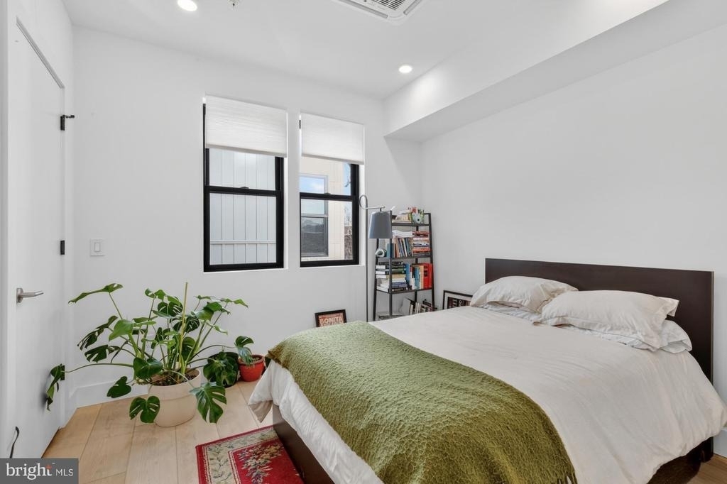 2007 Cambridge Street - Photo 12