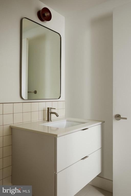 2007 Cambridge Street - Photo 5
