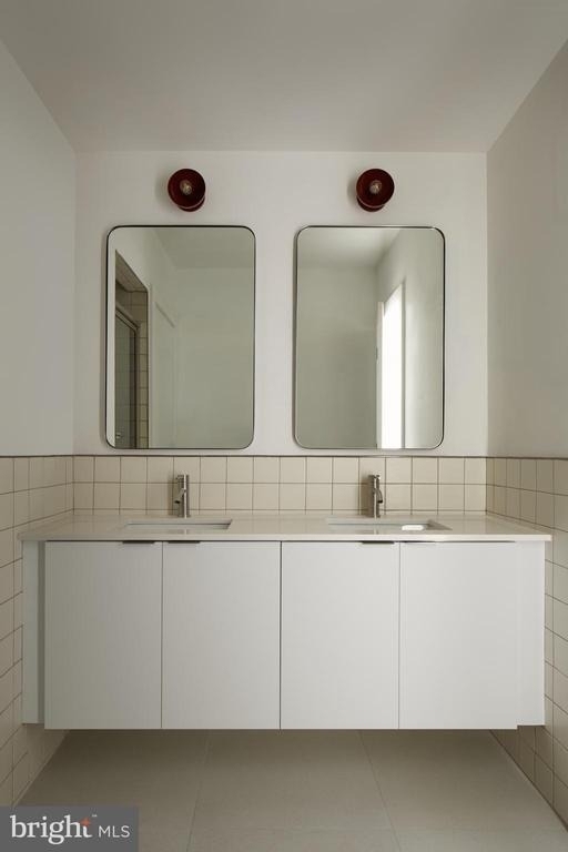 2007 Cambridge Street - Photo 4