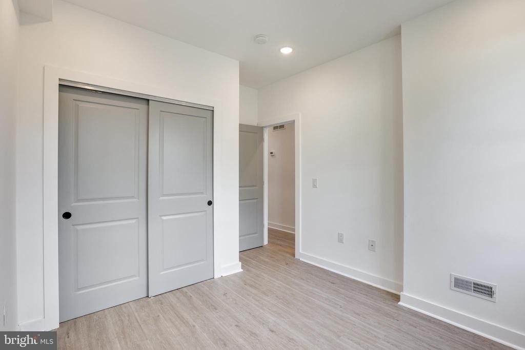922 W Arizona Street - Photo 6