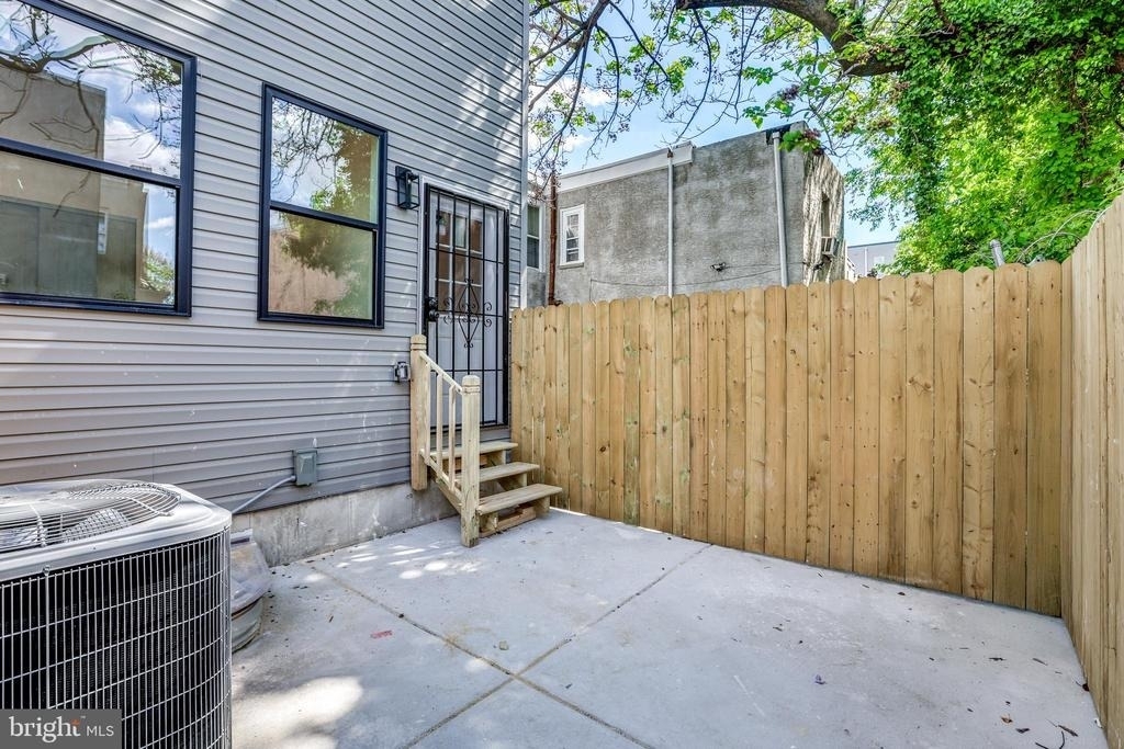 922 W Arizona Street - Photo 7